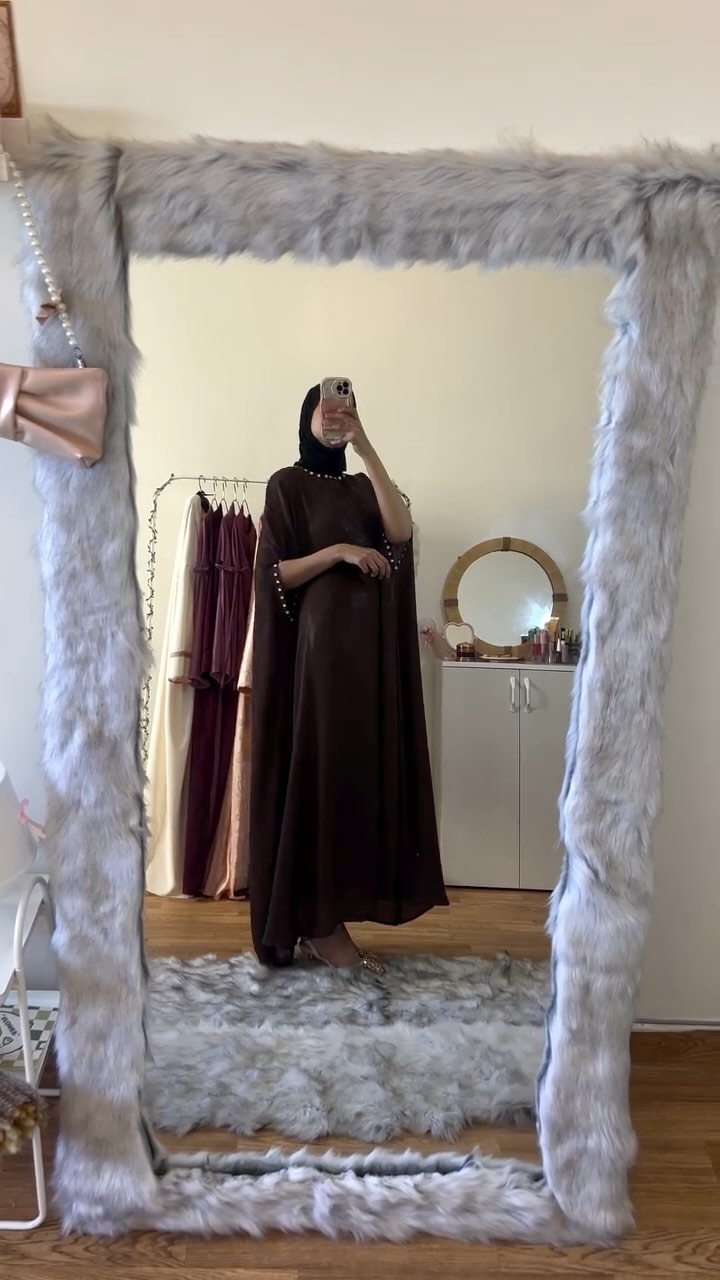 À PROPOS DE NOUS – LOTUS ATELIER 491419132_18457597111073654_2560378431470675726_N
